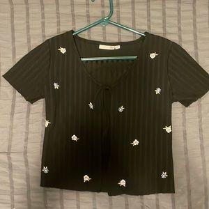 Women’s black crop top.